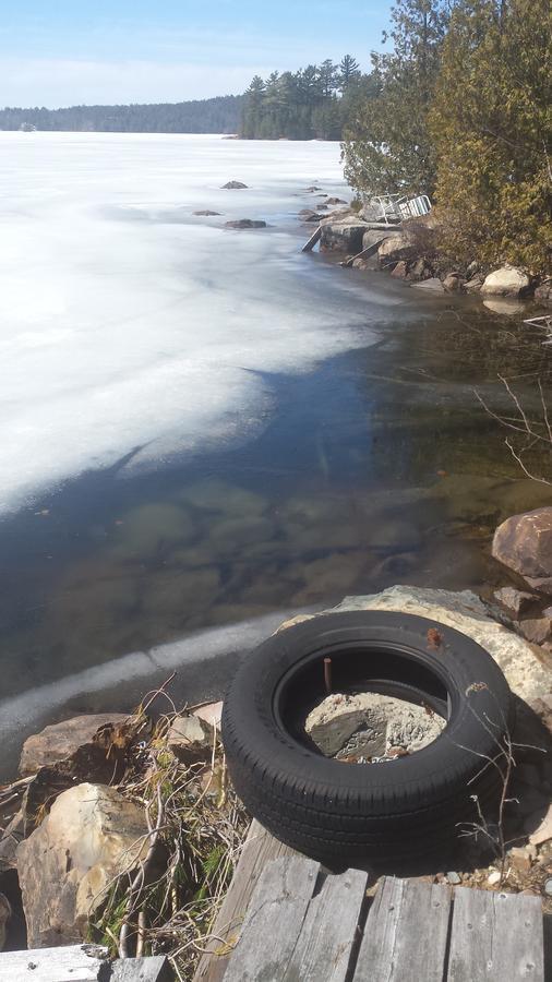 Dunlop Lake Lodge Elliot Lake Екстер'єр фото