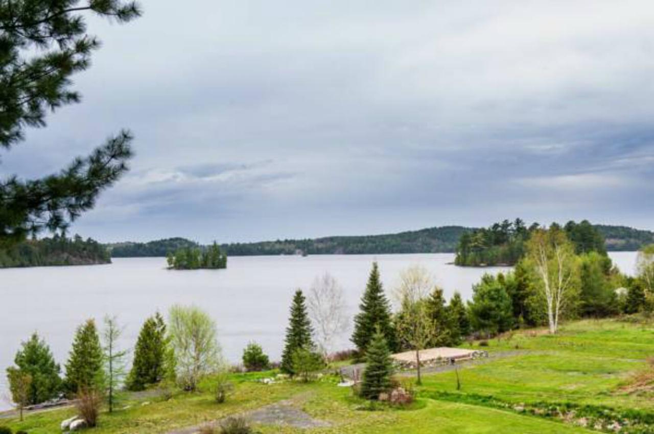 Dunlop Lake Lodge Elliot Lake Екстер'єр фото