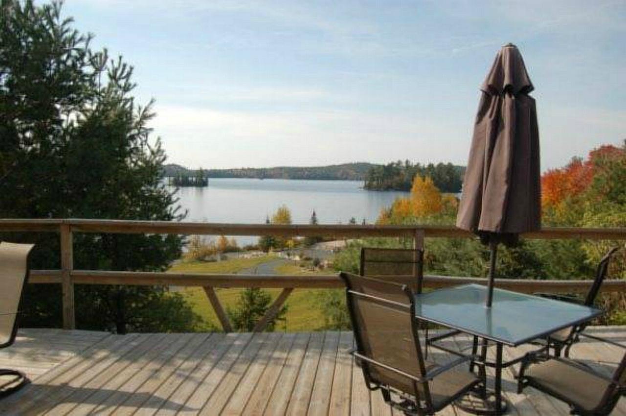 Dunlop Lake Lodge Elliot Lake Екстер'єр фото