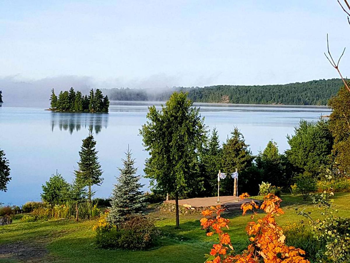 Dunlop Lake Lodge Elliot Lake Екстер'єр фото