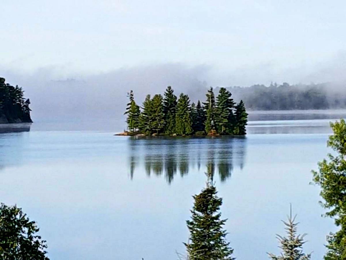 Dunlop Lake Lodge Elliot Lake Екстер'єр фото