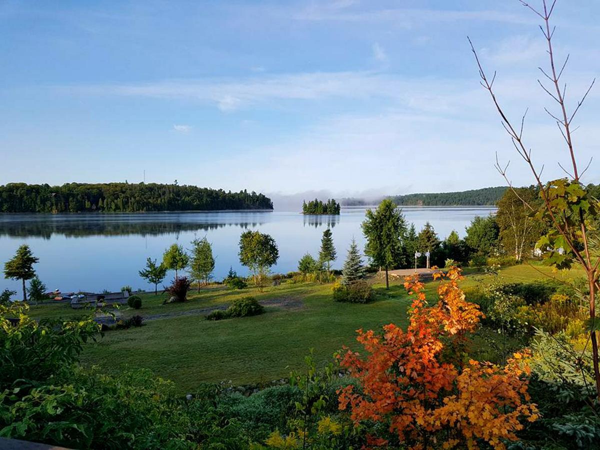 Dunlop Lake Lodge Elliot Lake Екстер'єр фото